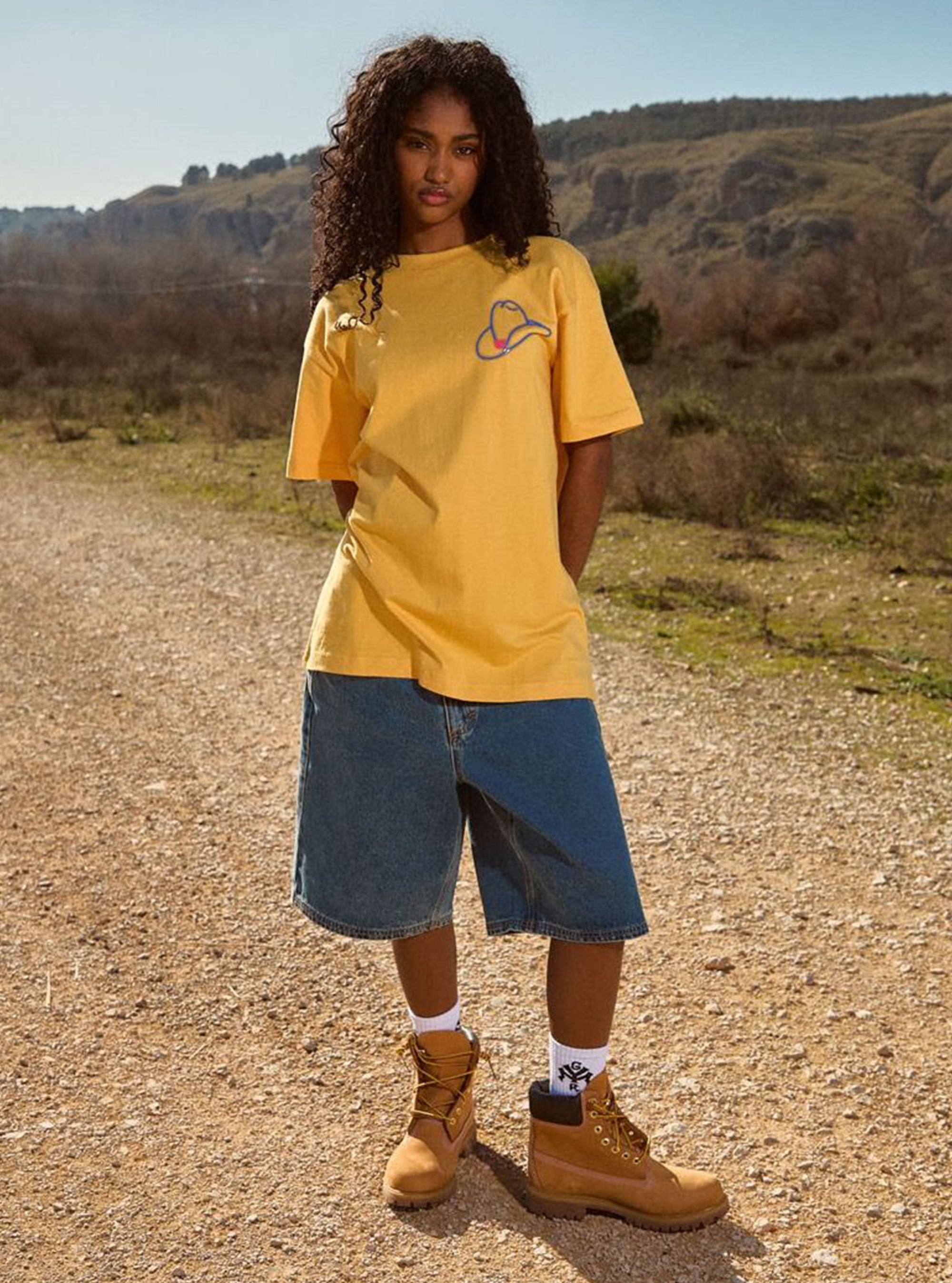 Camiseta Grimey Lone Hand Lucky Looter Yellow