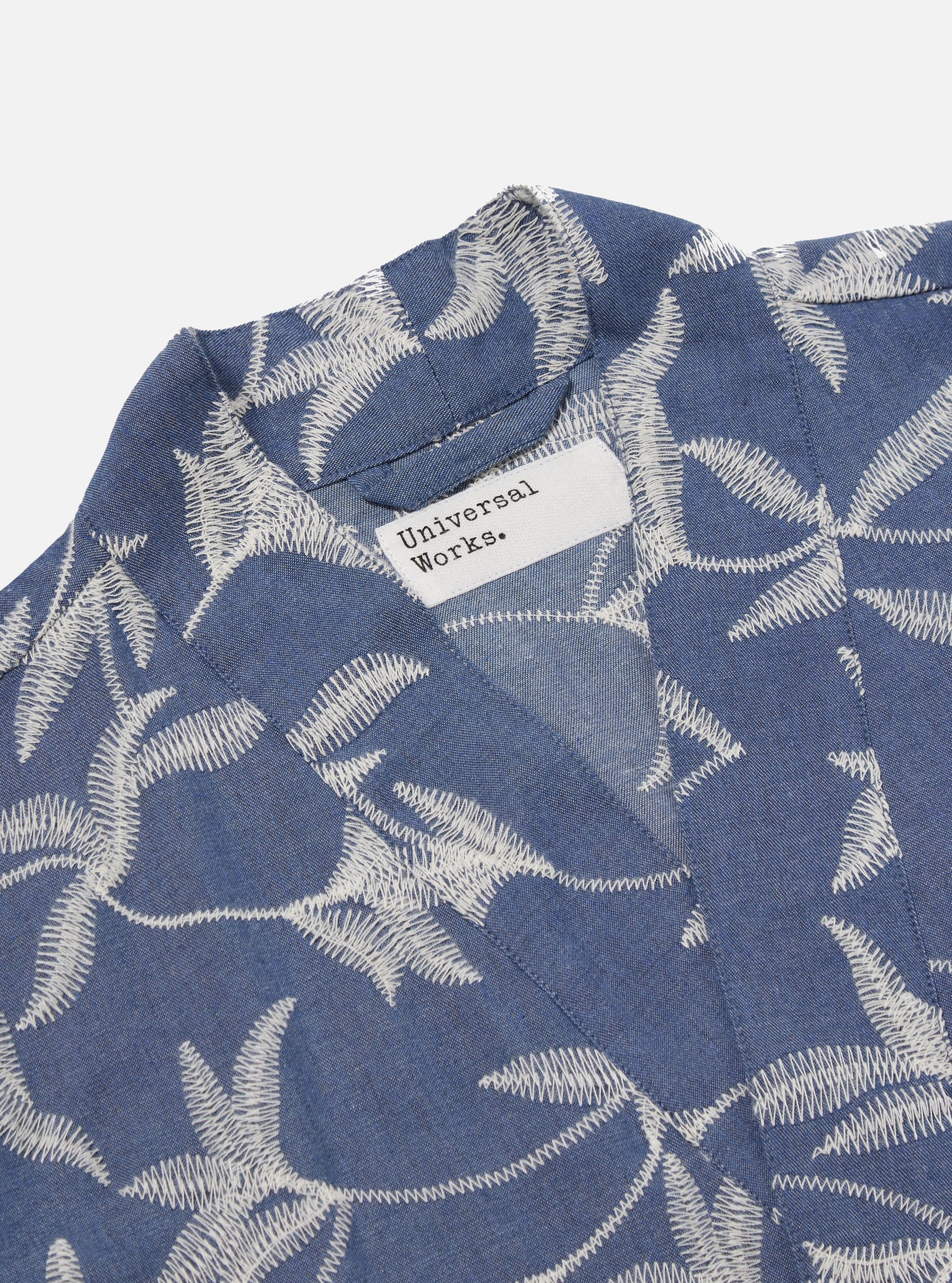 Chaqueta Kyoto de Universal Works en algodón índigo Summer Jungle