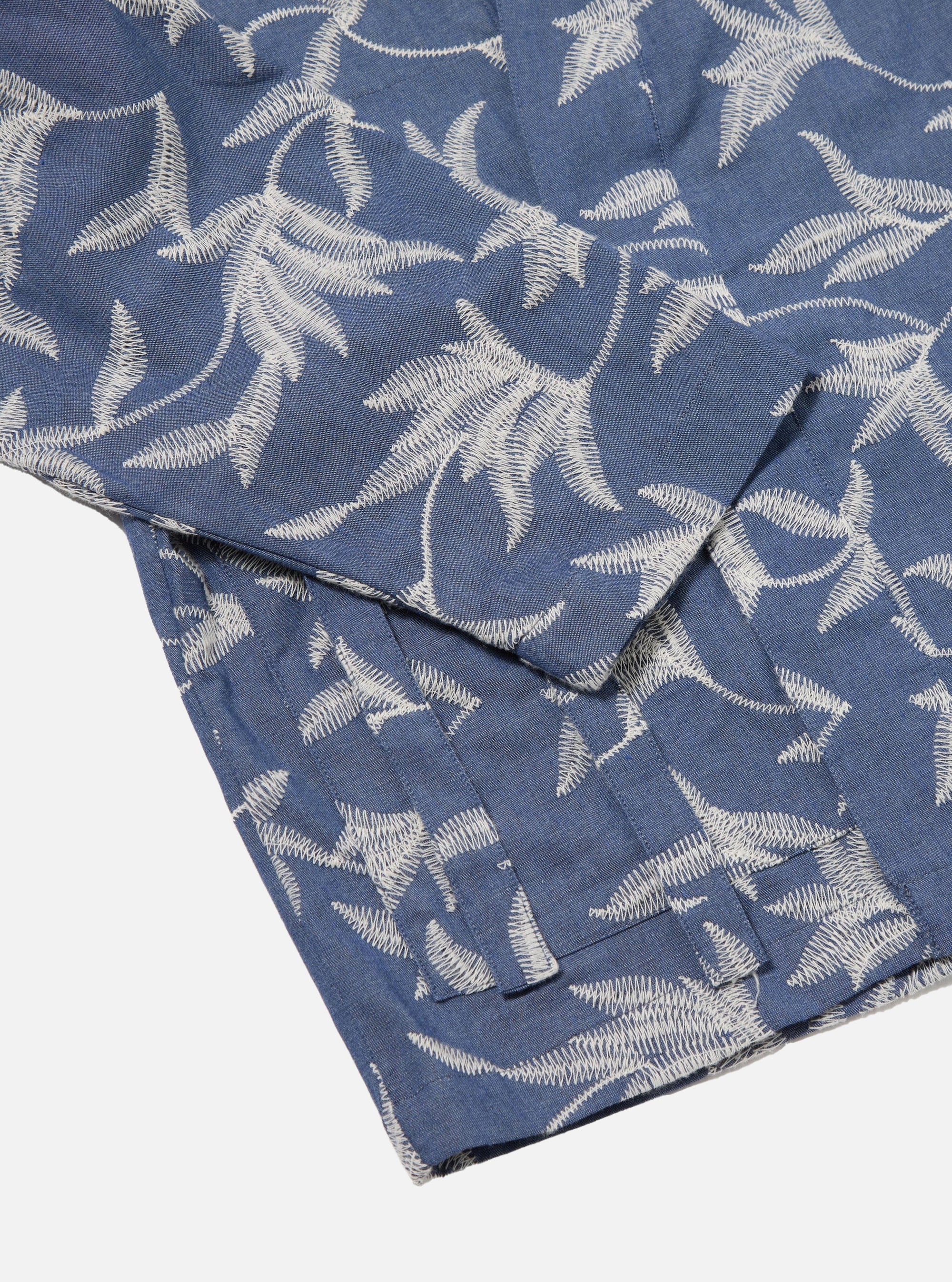 Chaqueta Kyoto de Universal Works en algodón índigo Summer Jungle