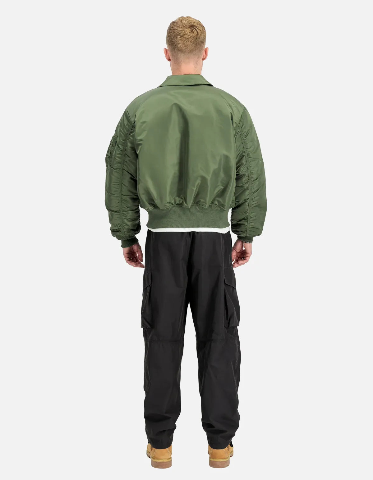 Chaqueta bomber CWU-45 Heritage Sage Green de Alpha Industries