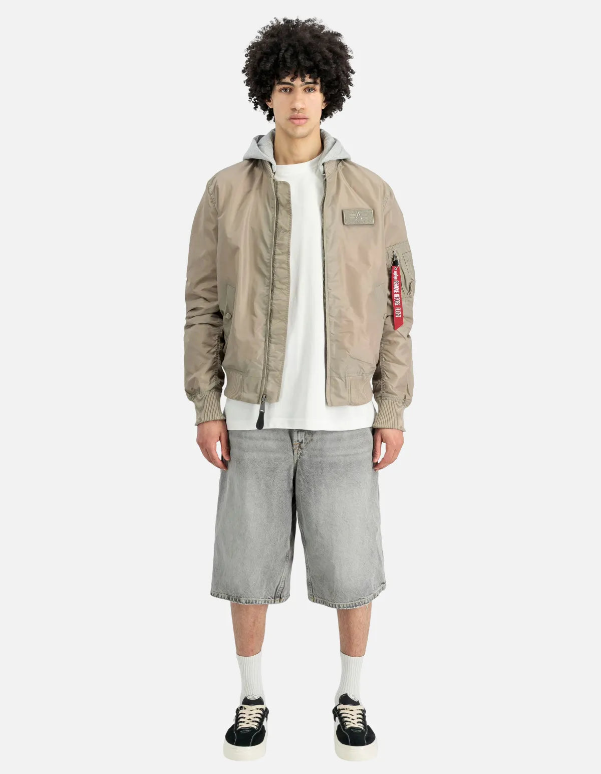 Chaqueta bomber MA-1 TT Hood vintage sand de Alpha Industries