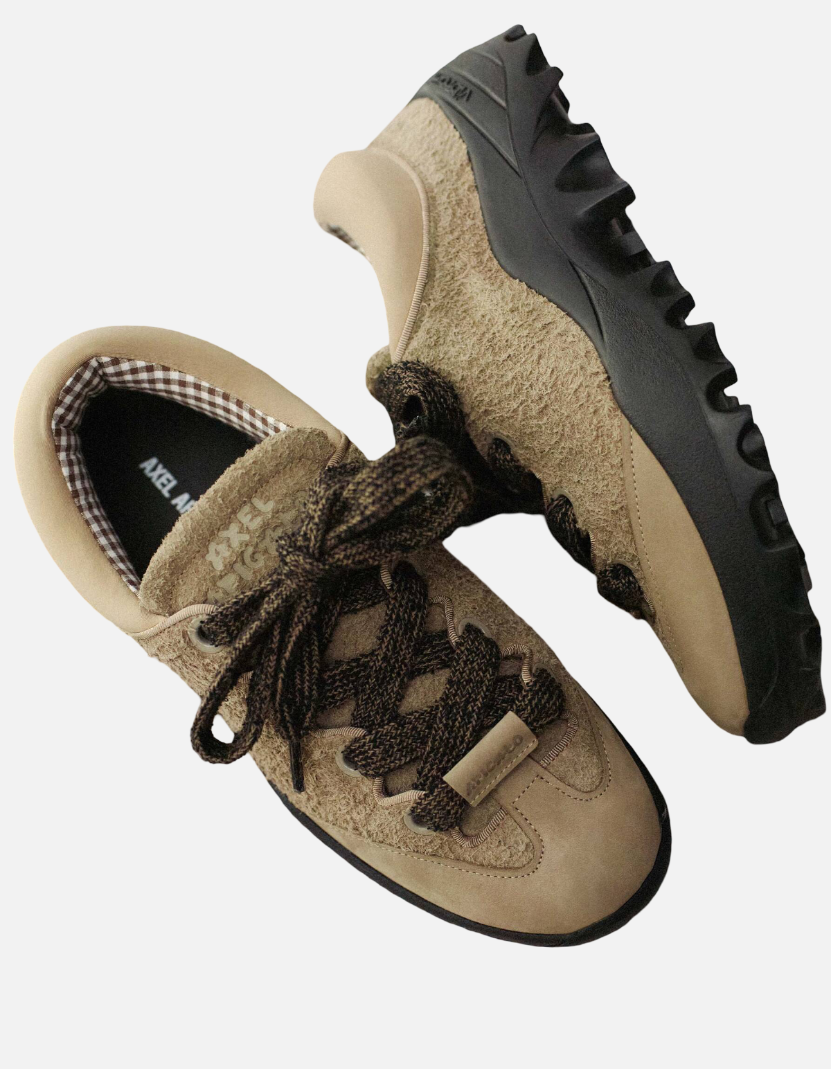 Grain Off Taupe/Black De Axel Arigato