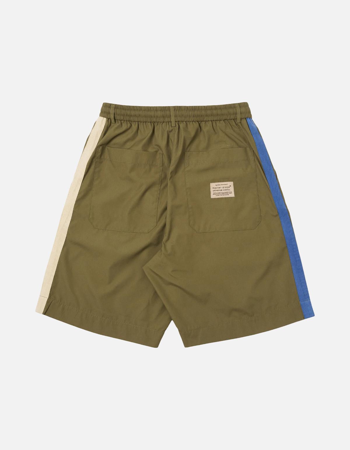 Pantalón Corto Deportivo Plisado en Oliva de Master Piece x Universal Works