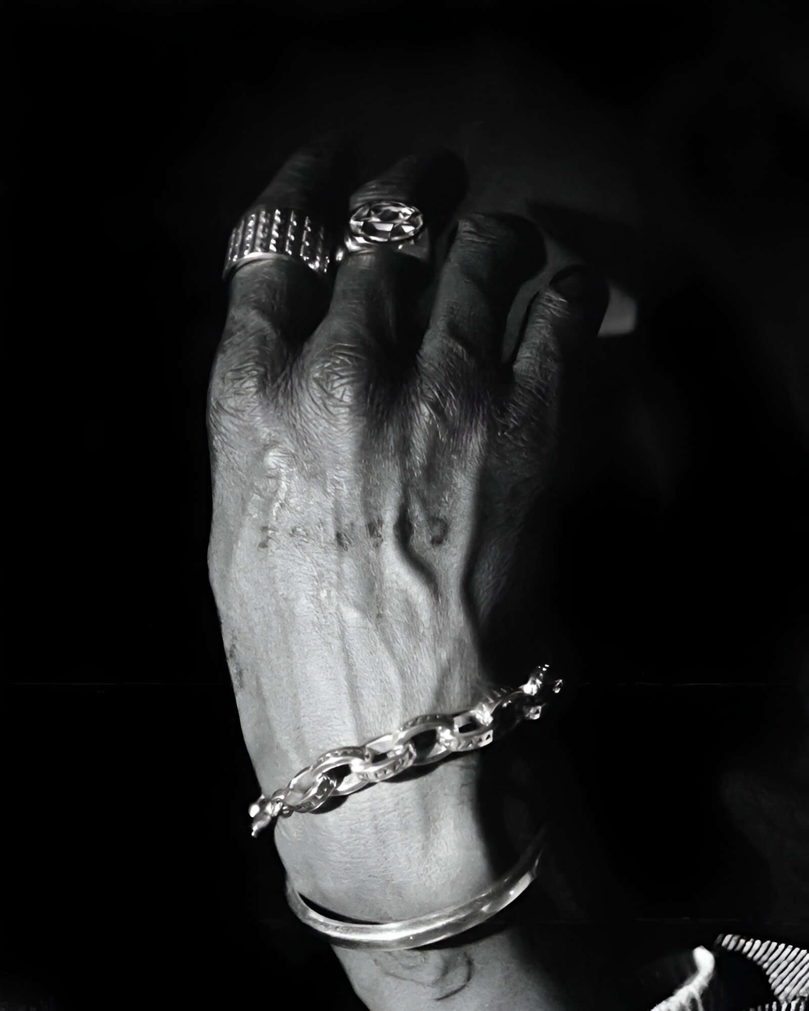 Icon Monogram Ring de Twojeys