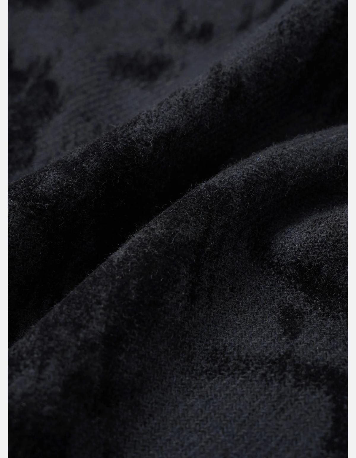 Pantalón Pleated Track en navy estampado de Universal Works