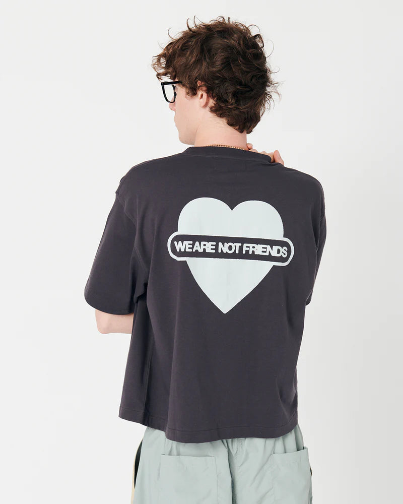 Camiseta Boxy Union Love de We Are Not Friends
