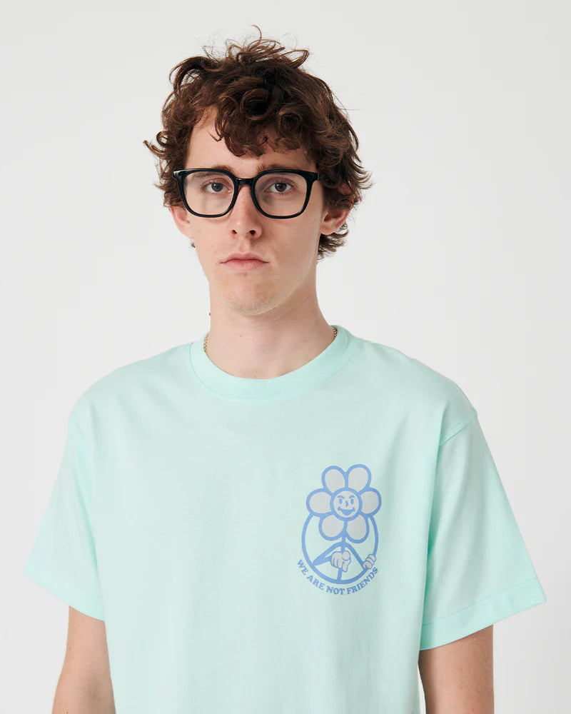 Camiseta Daisy Tiffany de We Are Not Friends