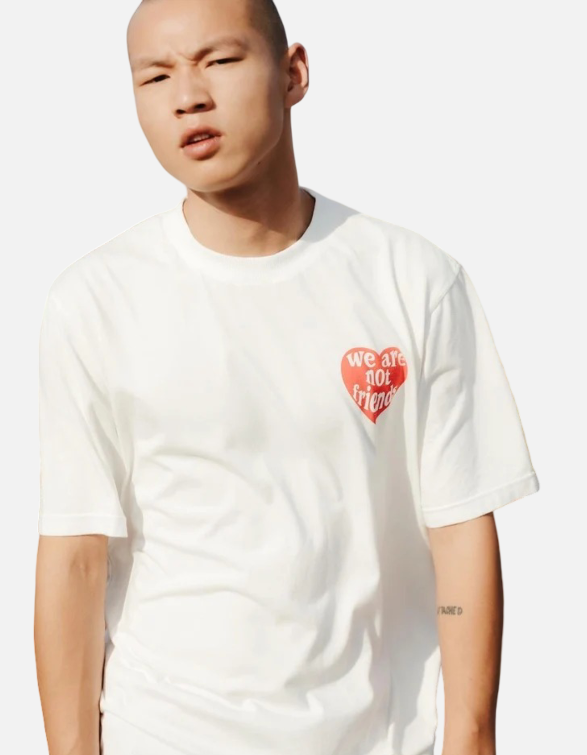 Camiseta Love You de We Are Not Friends.