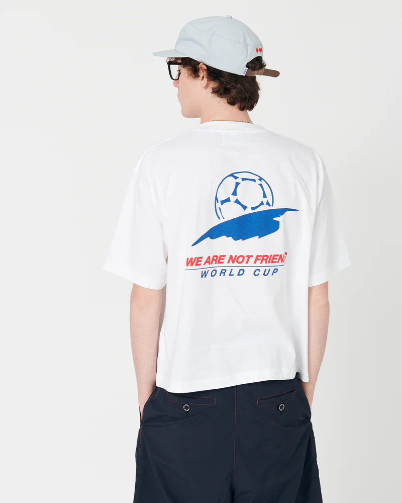 Camiseta Boxy World Cup de We Are Not Friends