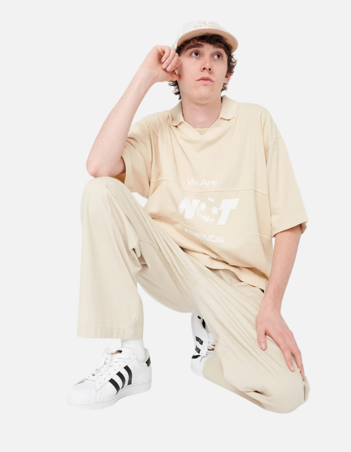 Camiseta Boxy World Play de We Are Not Friends