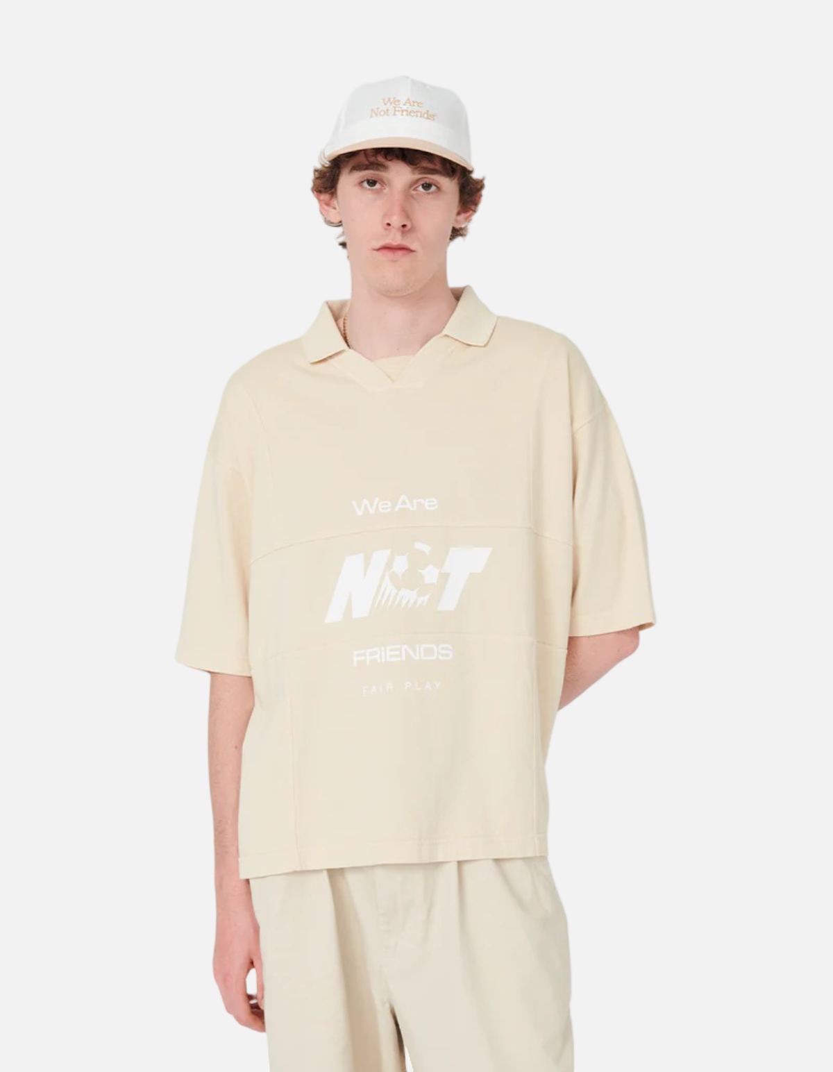 Camiseta Boxy World Play de We Are Not Friends