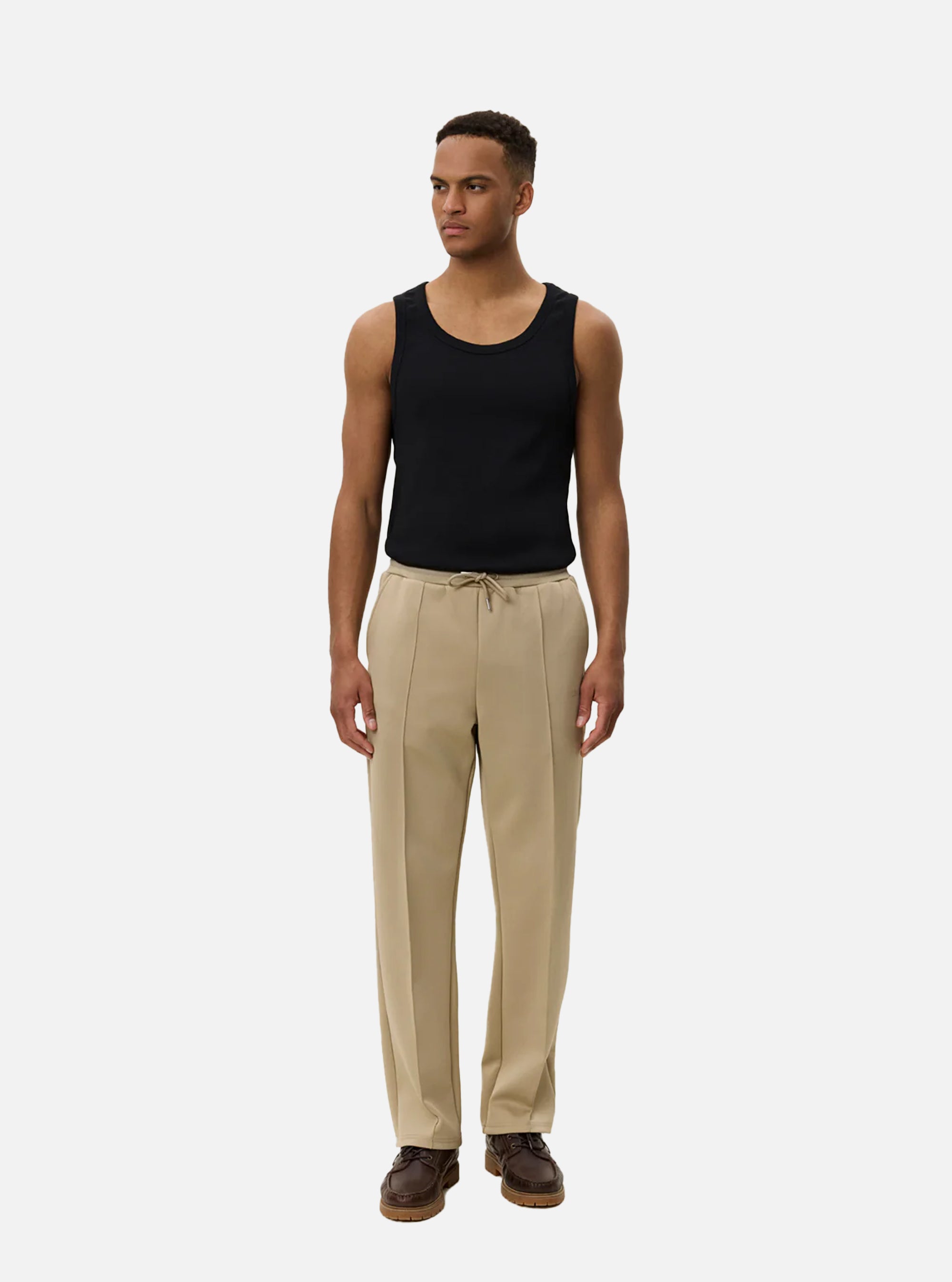 Pantalones deportivos Ballier en color arena de Les Deux
