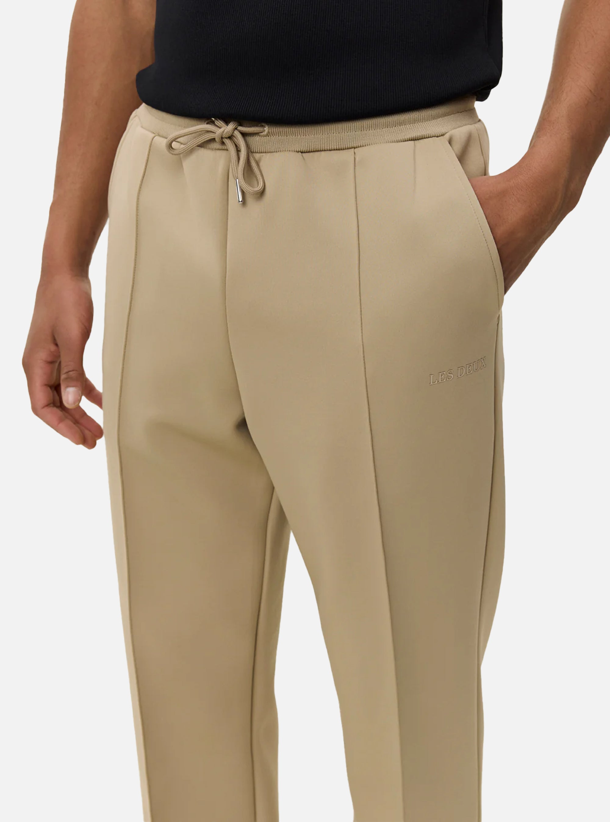 Pantalones deportivos Ballier en color arena de Les Deux