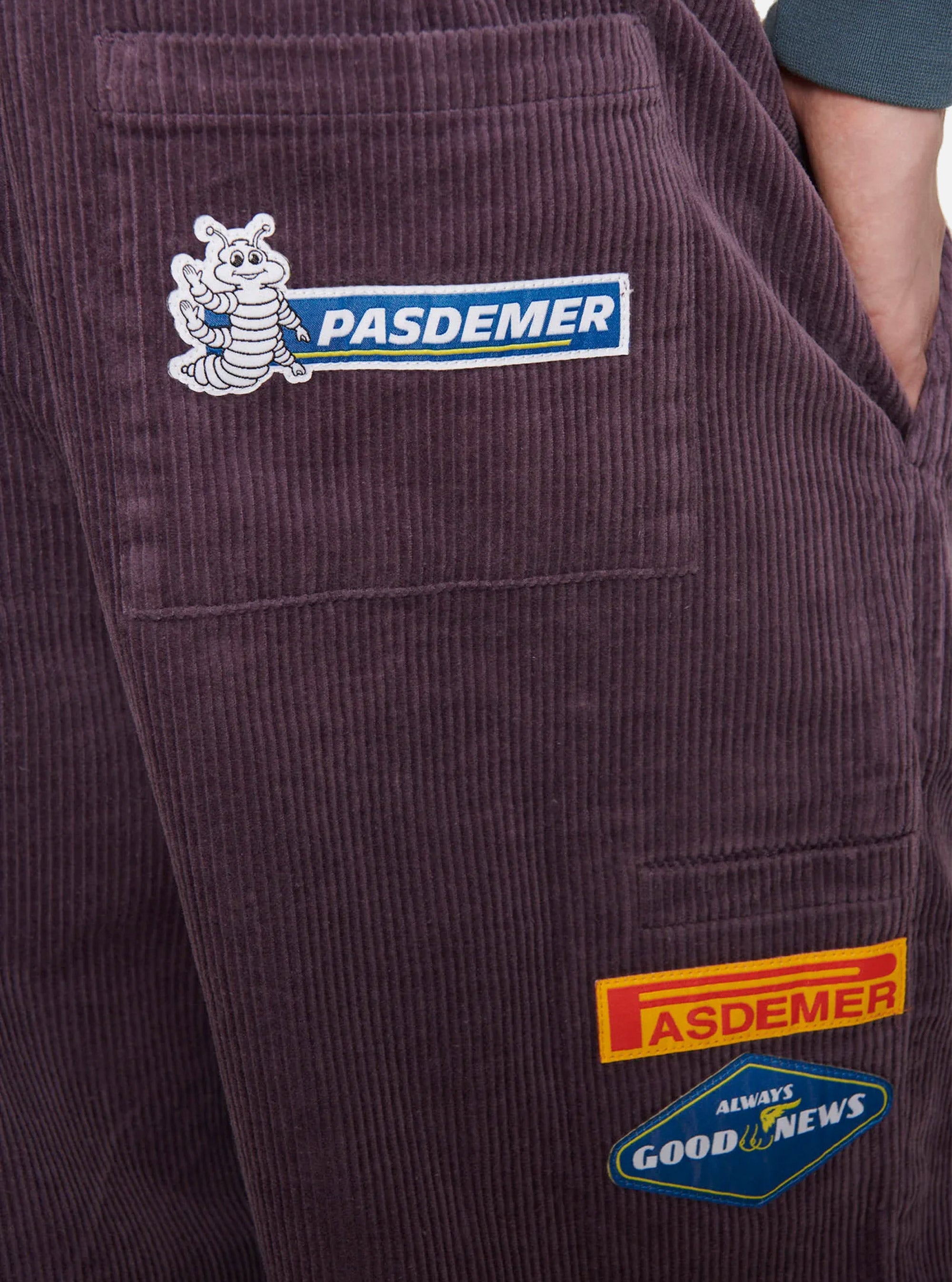 Pantalones holgados "Good News" de Pasdemer