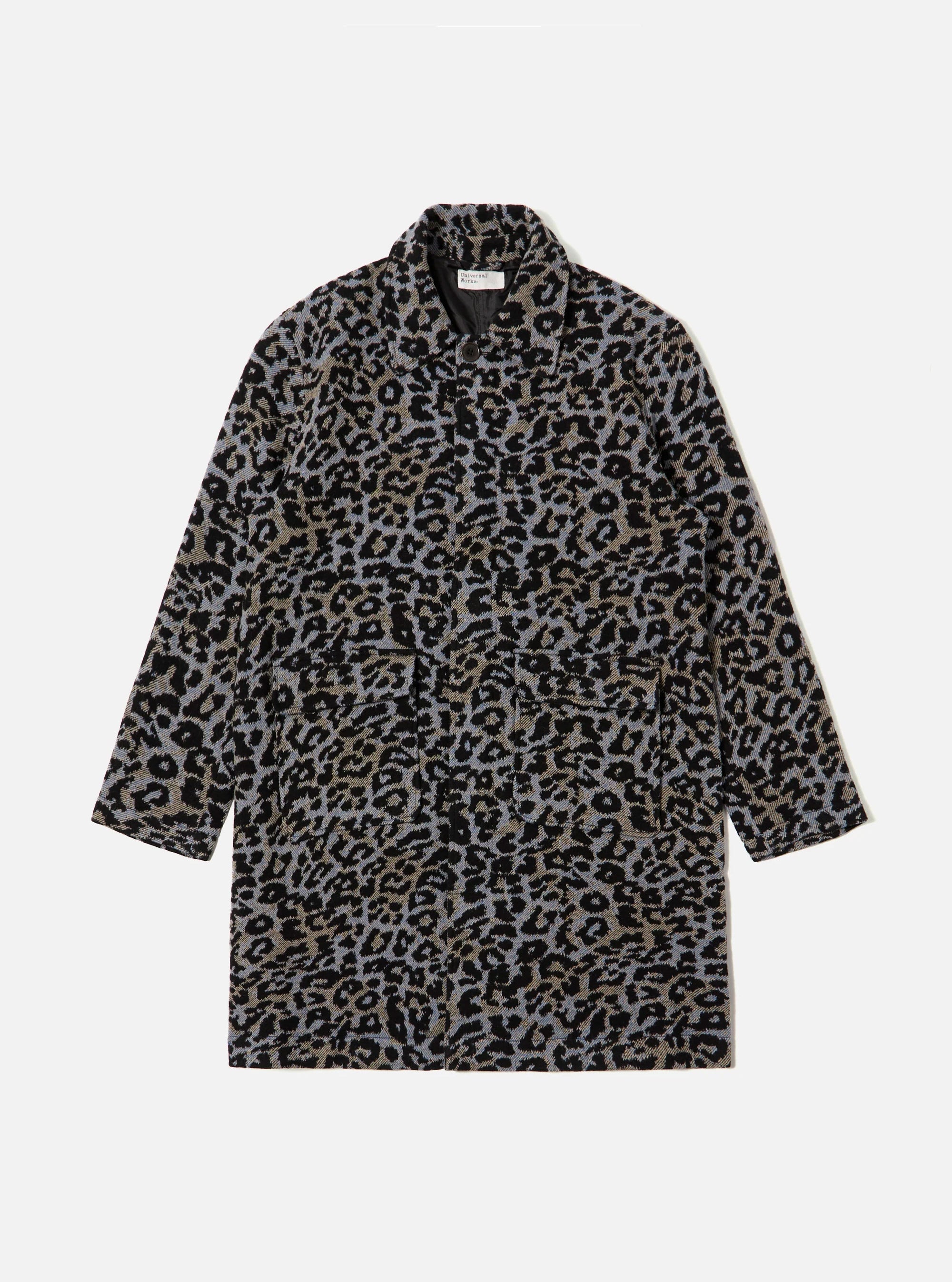 Abrigo de lana en estampado de leopardo de Universal Works