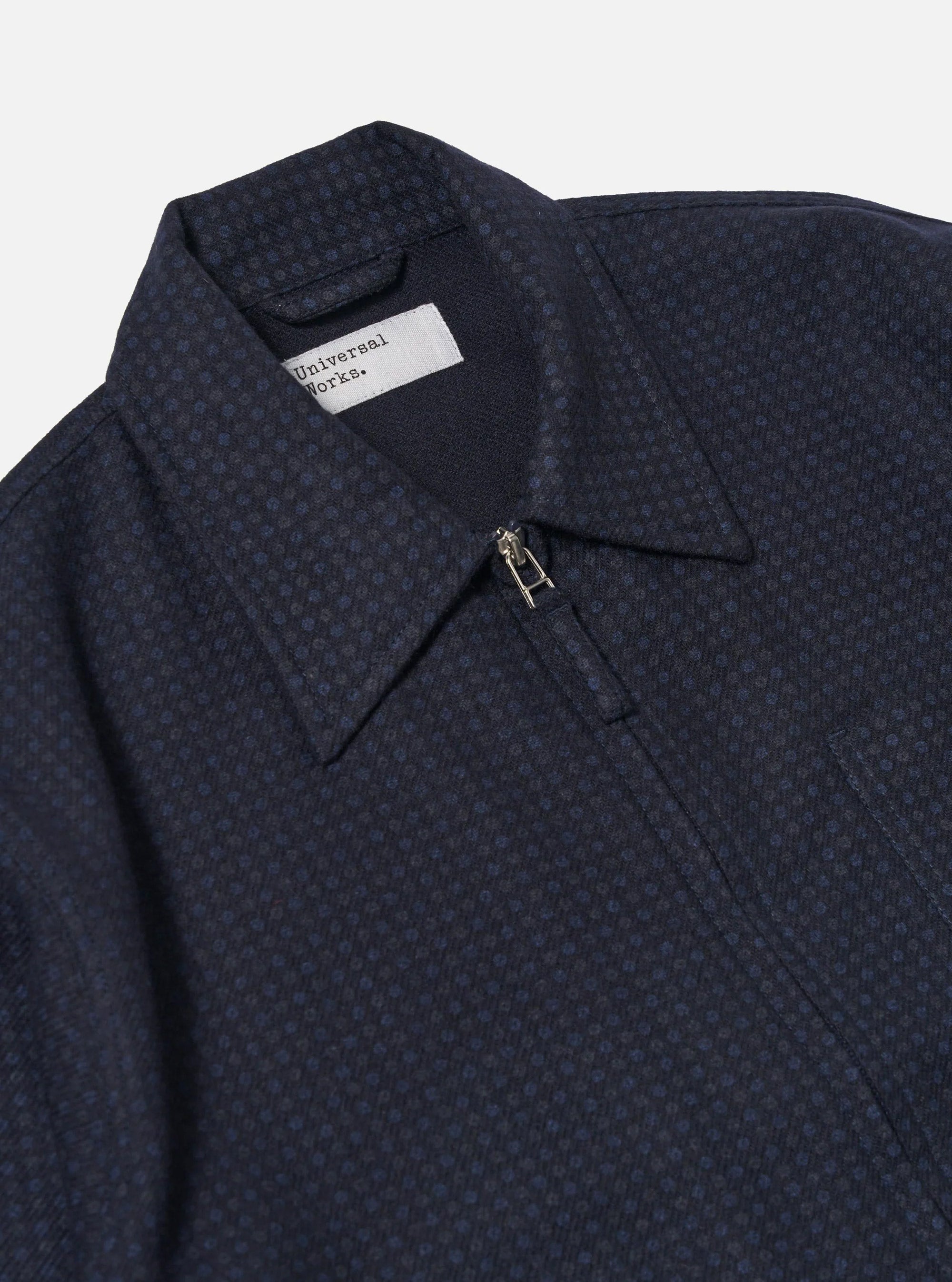 Chaqueta de franela con estampado de lunares de Universal Works