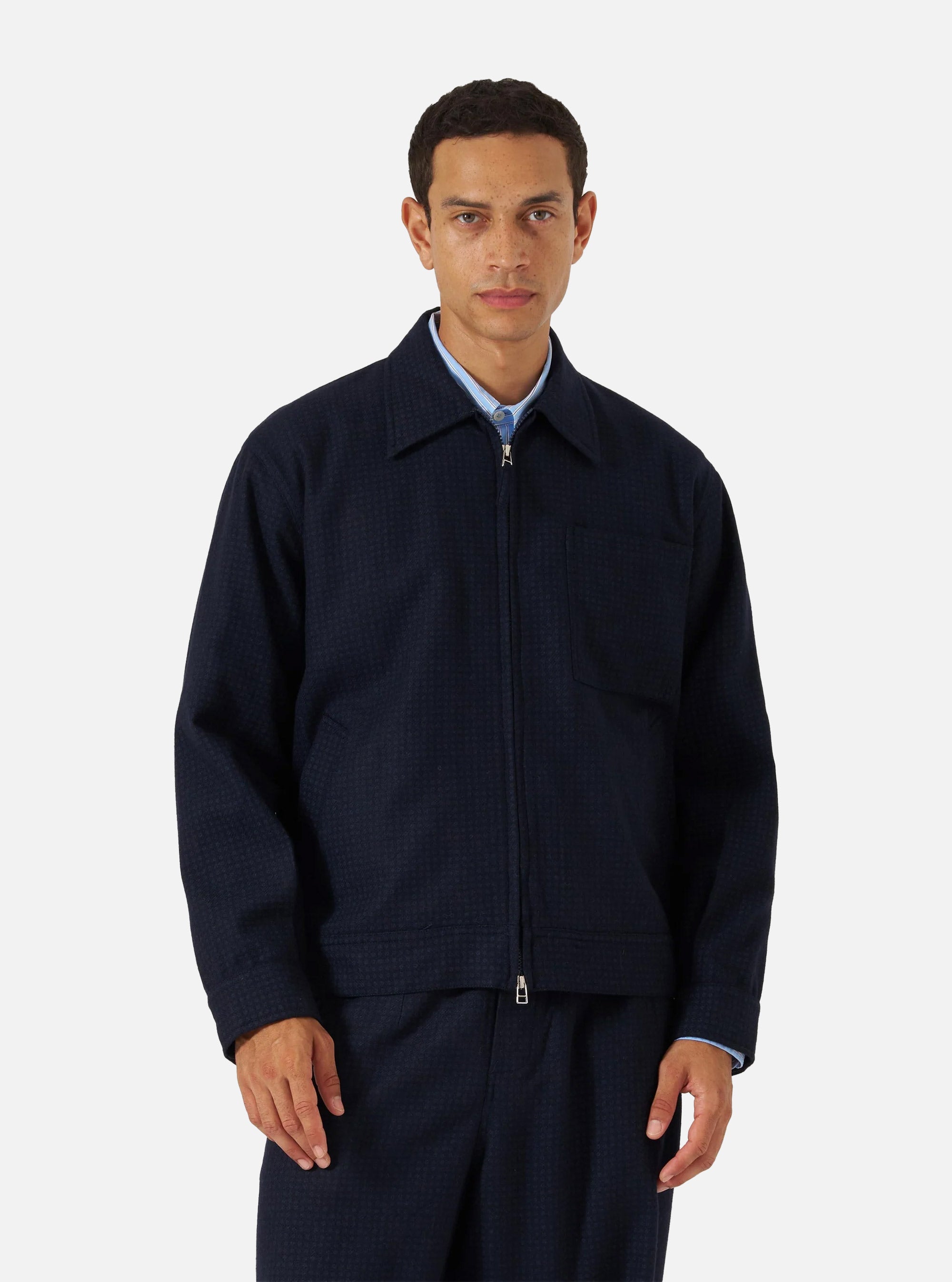 Chaqueta de franela con estampado de lunares de Universal Works