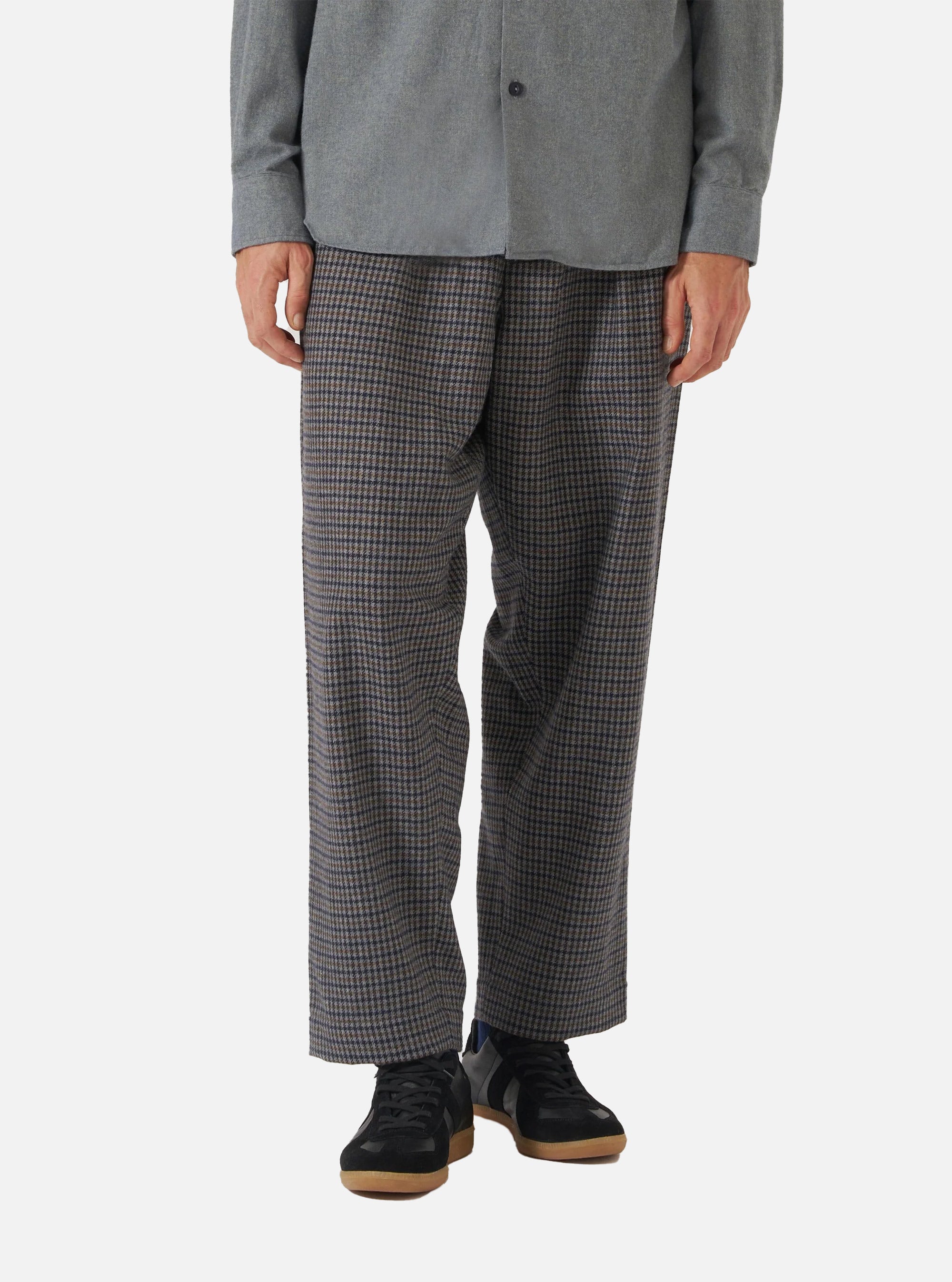 Pantalón Oxford pata de gallo de Universal Works