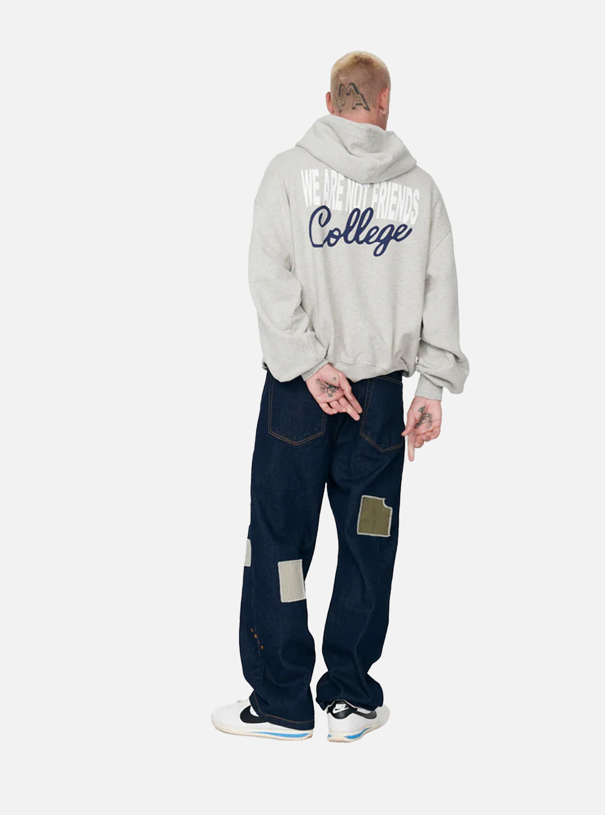 Sudadera Boxy College de We Are Not Friends
